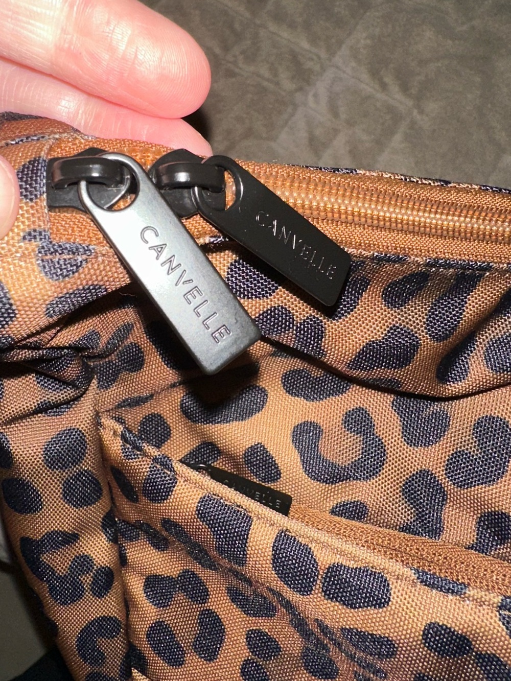 Canvelle Crescent Crossbody - Size Large - Picture 4 of 13